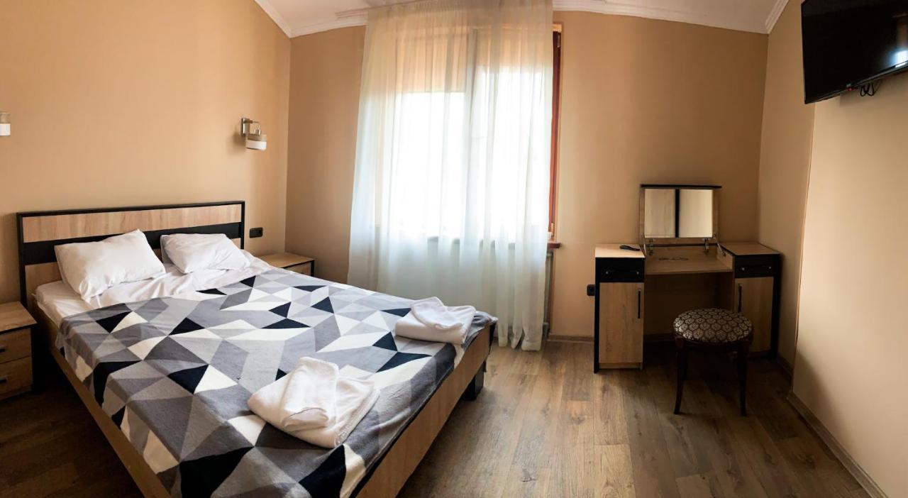 Forsage Hostel 乌日霍罗德 外观 照片
